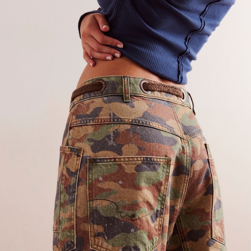 Free People We The Free Camo Moxie Barrel Jeans Army Camouflage - Picture 9 of 12